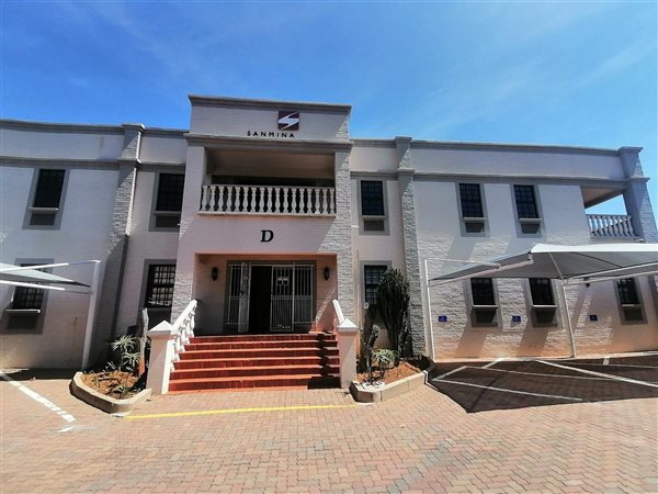 673 m² Commercial space 673 m² Commercial space