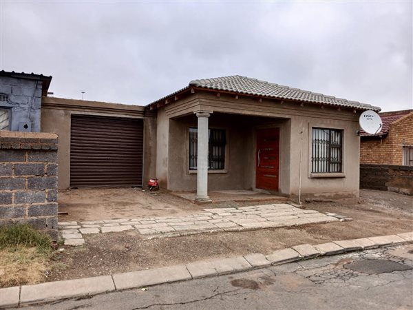 2 Bedroom House 2 Bedroom House