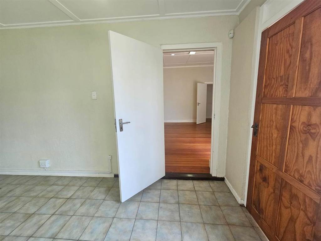 1158  m² Commercial space in Rosebank photo number 22