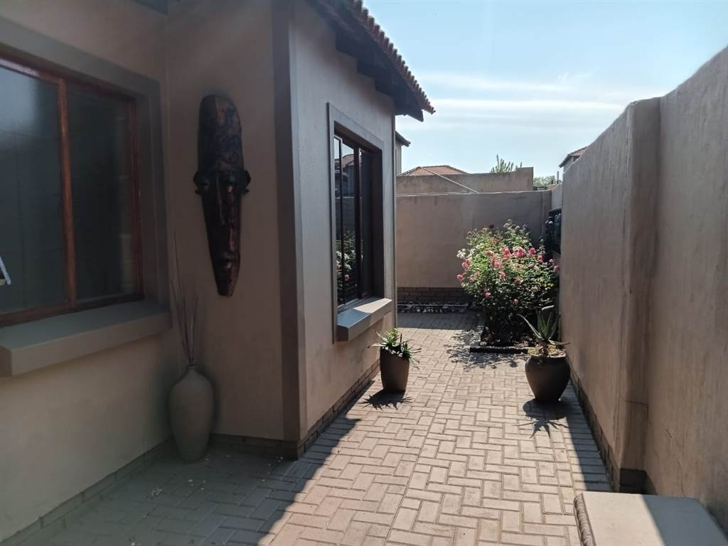 3 Bed House in Meyersig Lifestyle Estate photo number 14