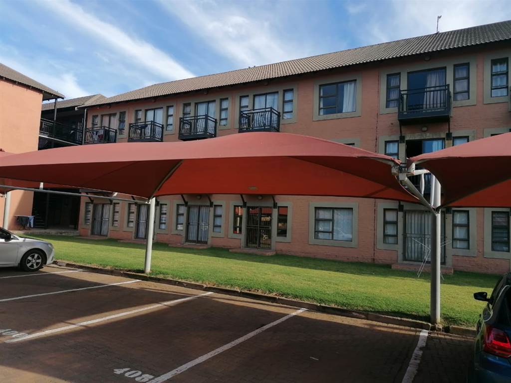 1 Bed Apartment in Bloemfontein photo number 16