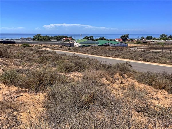 899 m² Land