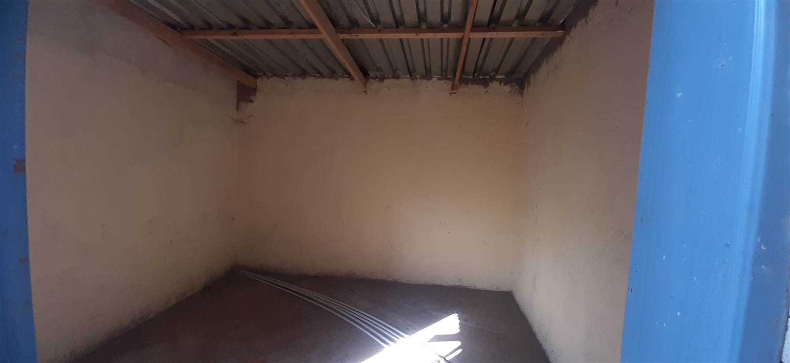 2 Bed House in Ap Khumalo photo number 8