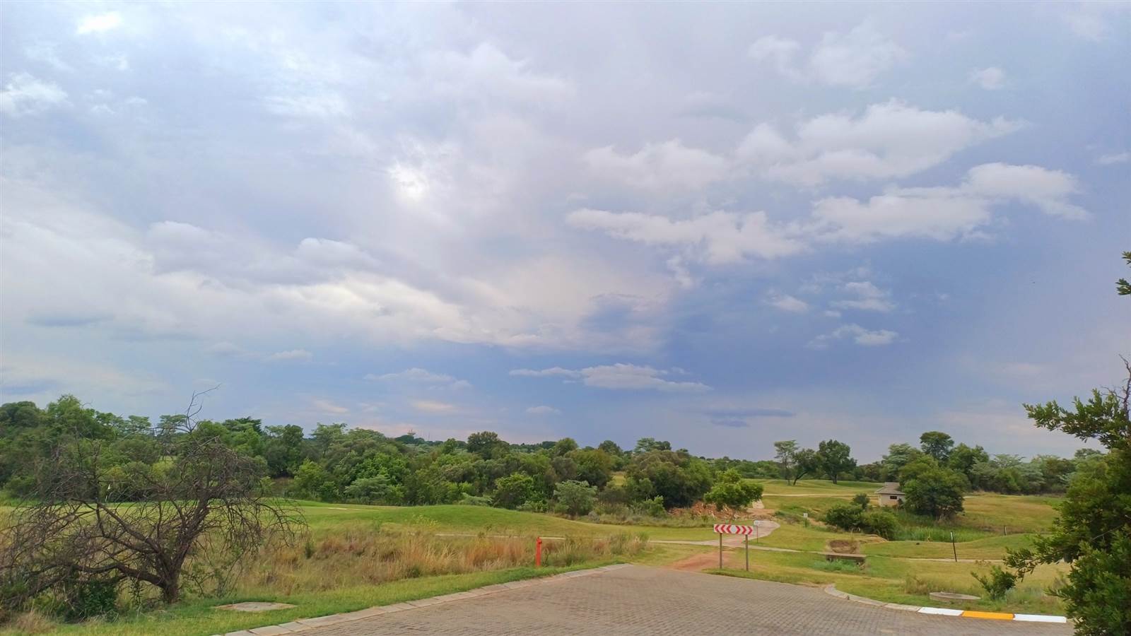 1004 m² Land available in Koro Creek Golf Estate photo number 2