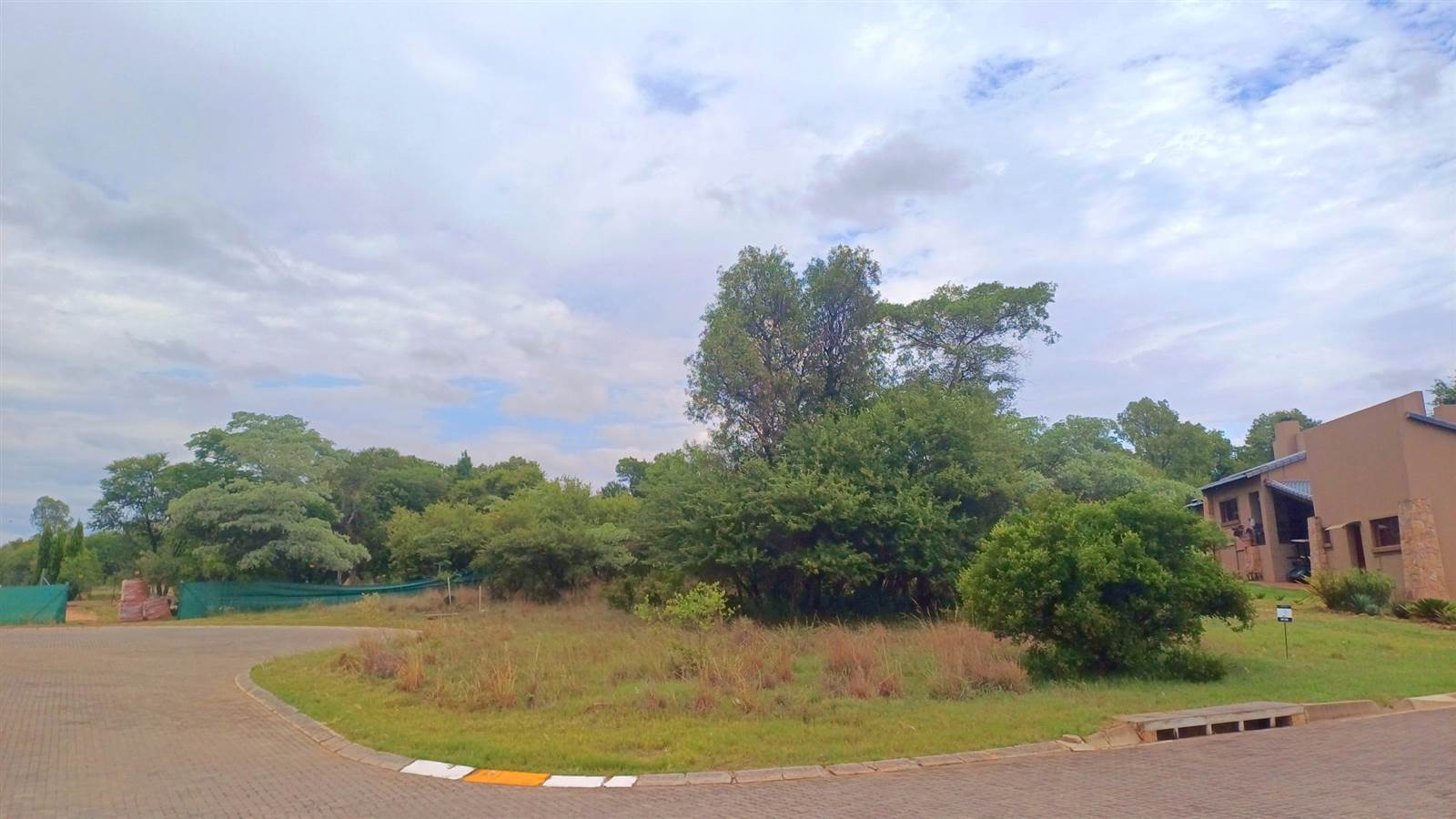 1004 m² Land available in Koro Creek Golf Estate photo number 9