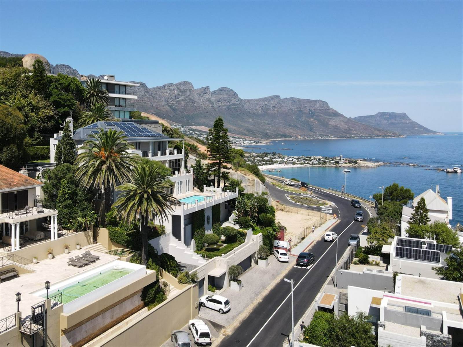 5 Bed House in Bantry Bay photo number 1