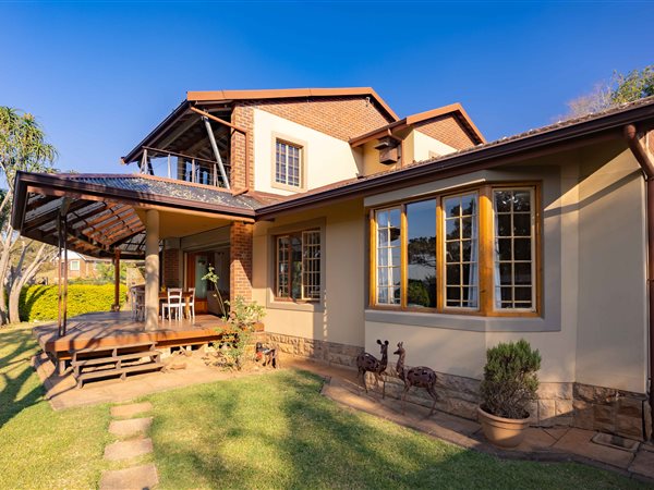 4 Bedroom House 4 Bedroom House