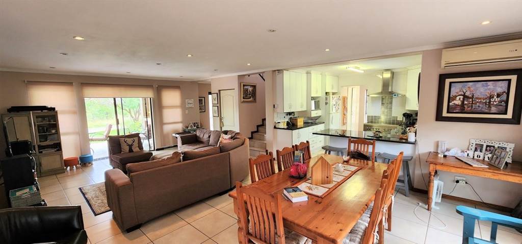 4 Bed House in Seasons Lifestyle Estate photo number 11