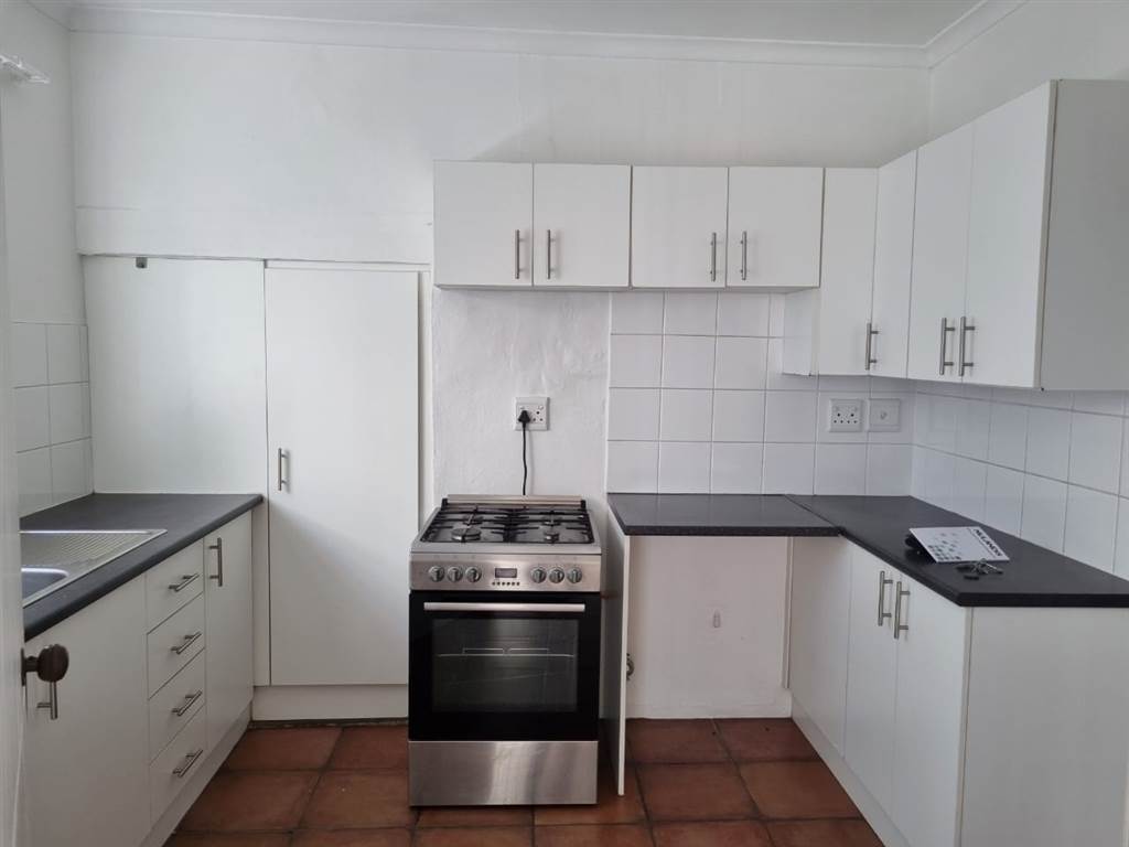 3 Bed House in Paarl Central East photo number 3