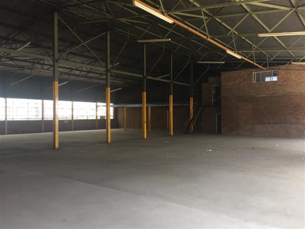 633  m² Industrial space