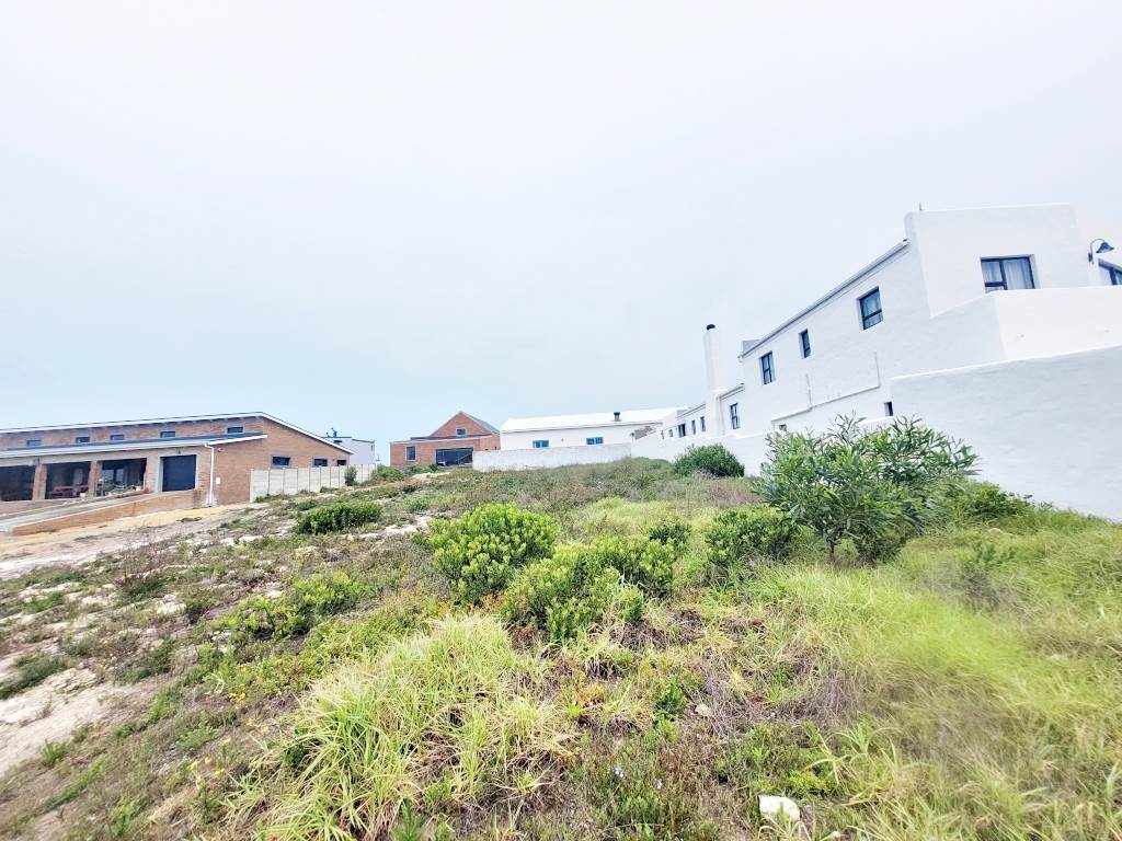 942 m² Land available in Struisbaai photo number 11