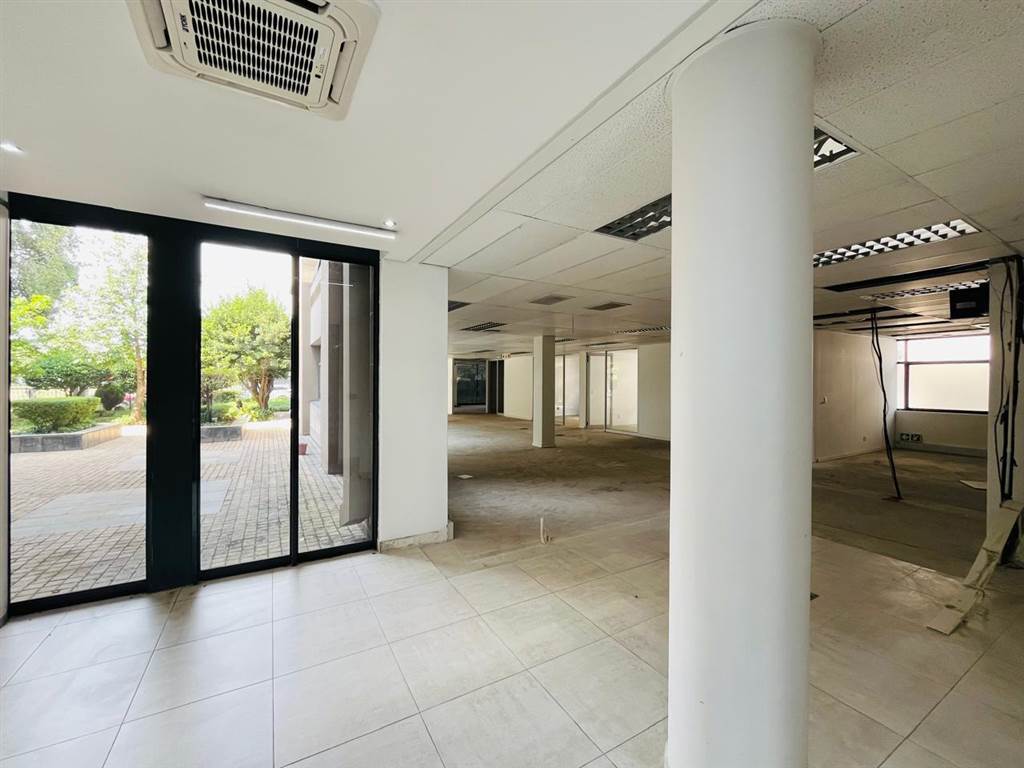 358  m² Commercial space in Sandhurst photo number 20