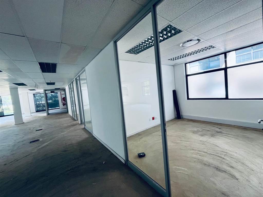 358  m² Commercial space in Sandhurst photo number 12
