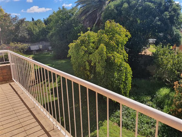 9 Bedroom House 9 Bedroom House