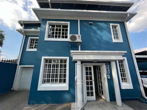 150  m² Commercial space in Norwood