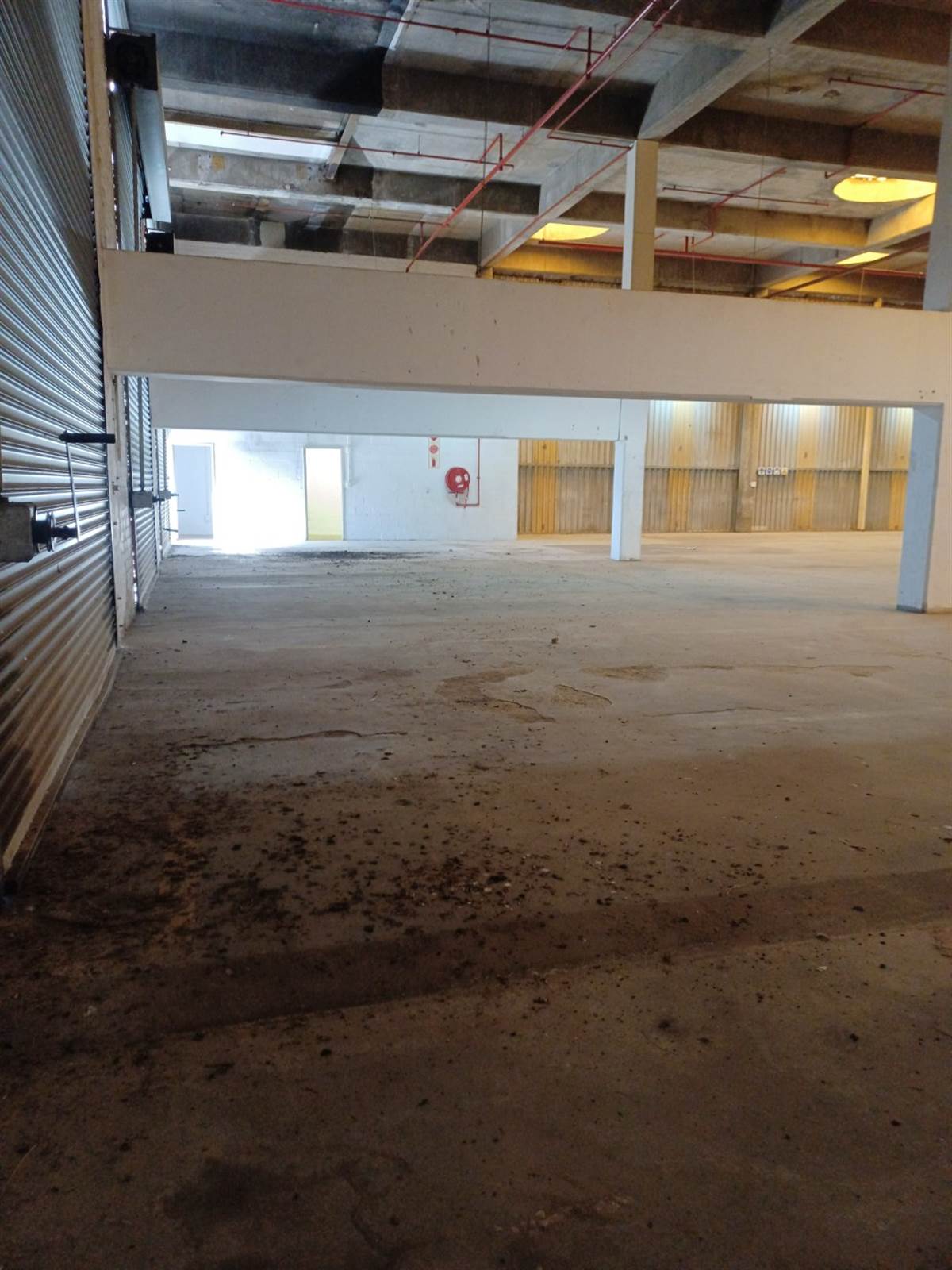 87000  m² Industrial space in Bellville Central photo number 6