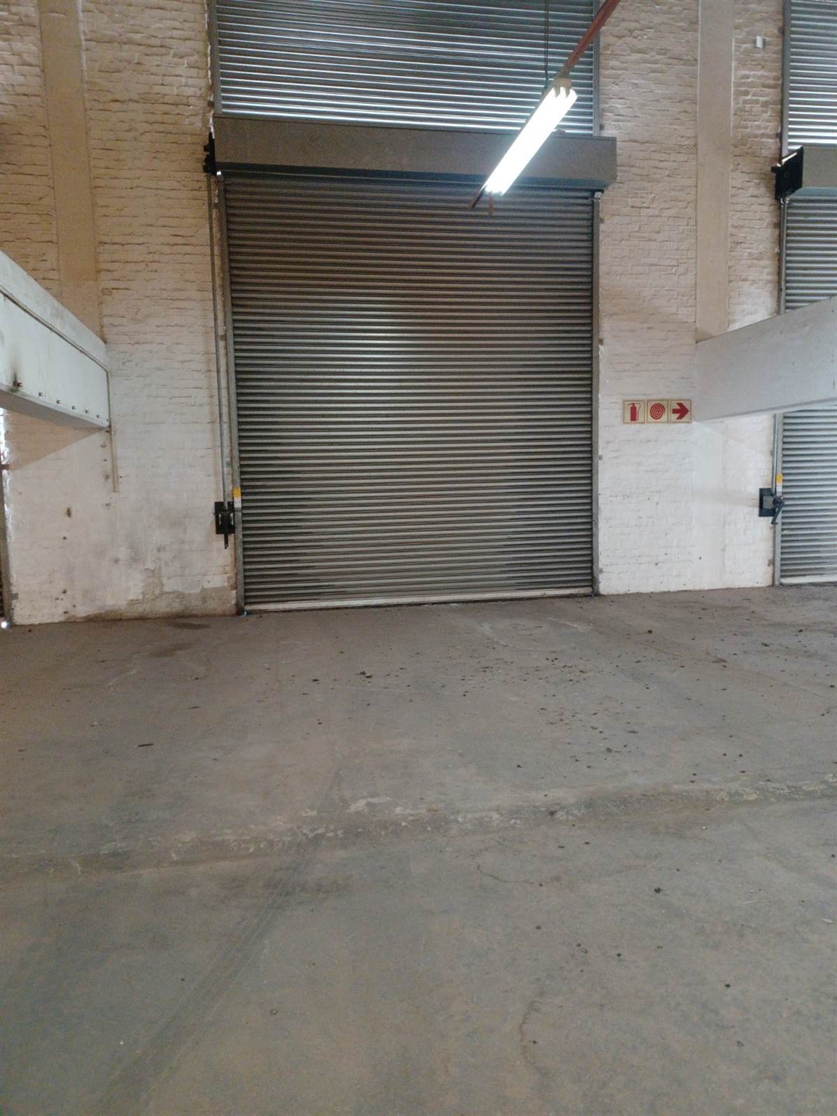 87000  m² Industrial space in Bellville Central photo number 3