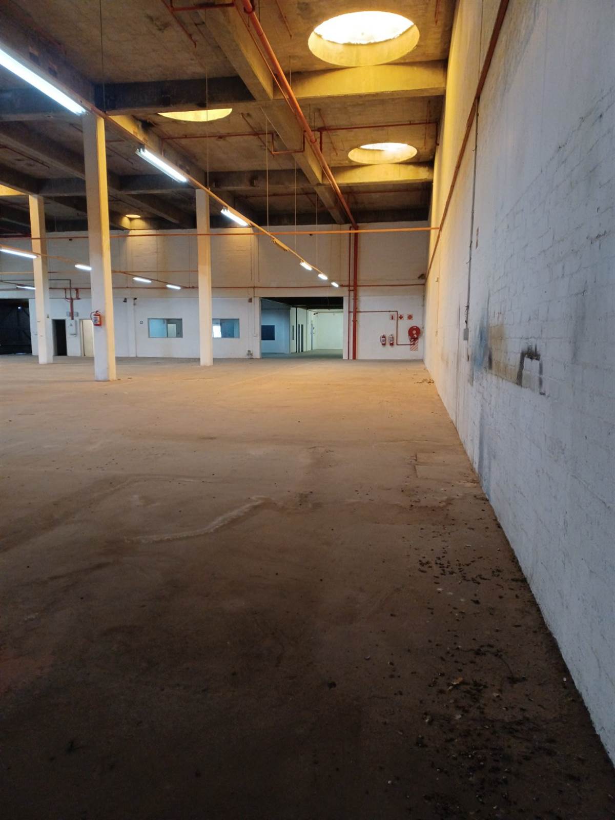 87000  m² Industrial space in Bellville Central photo number 7