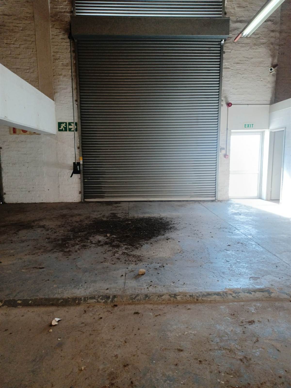 87000  m² Industrial space in Bellville Central photo number 4
