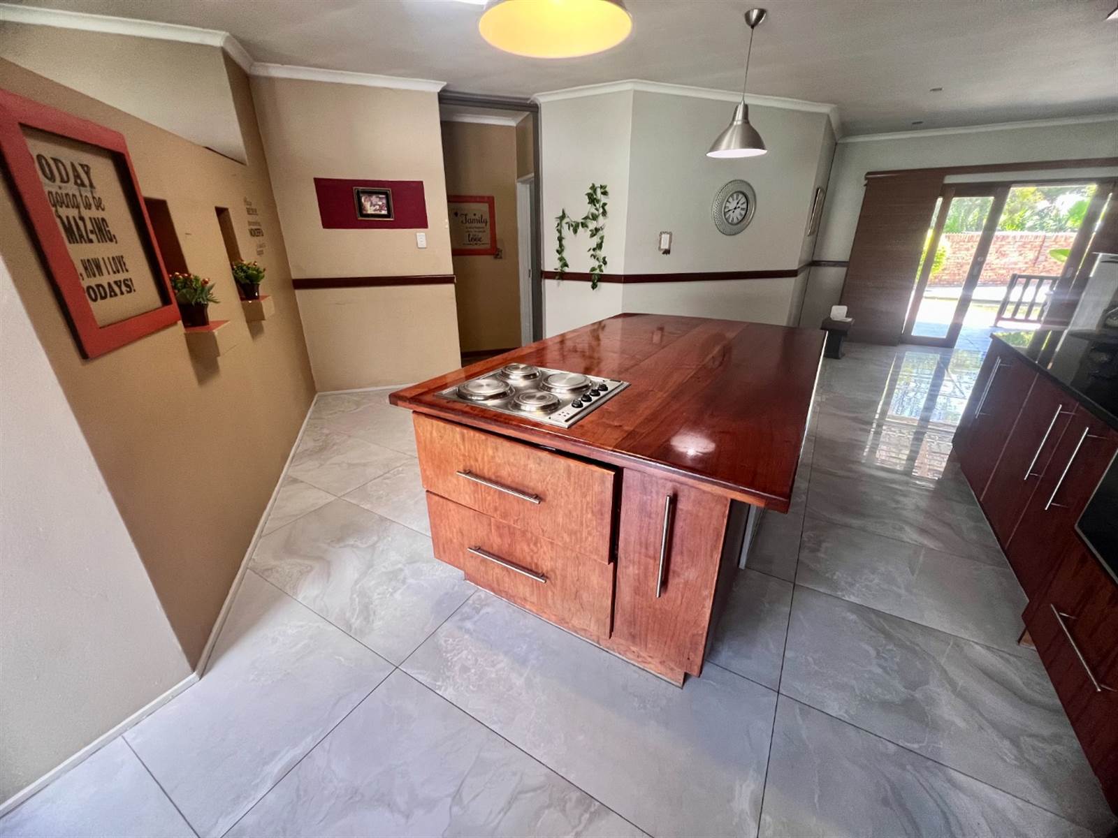 6 Bed House in Rooihuiskraal North photo number 15