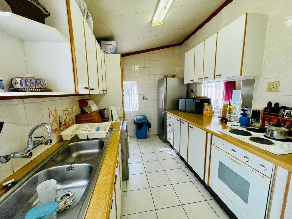 2 Bed House in Rosettenville photo number 9