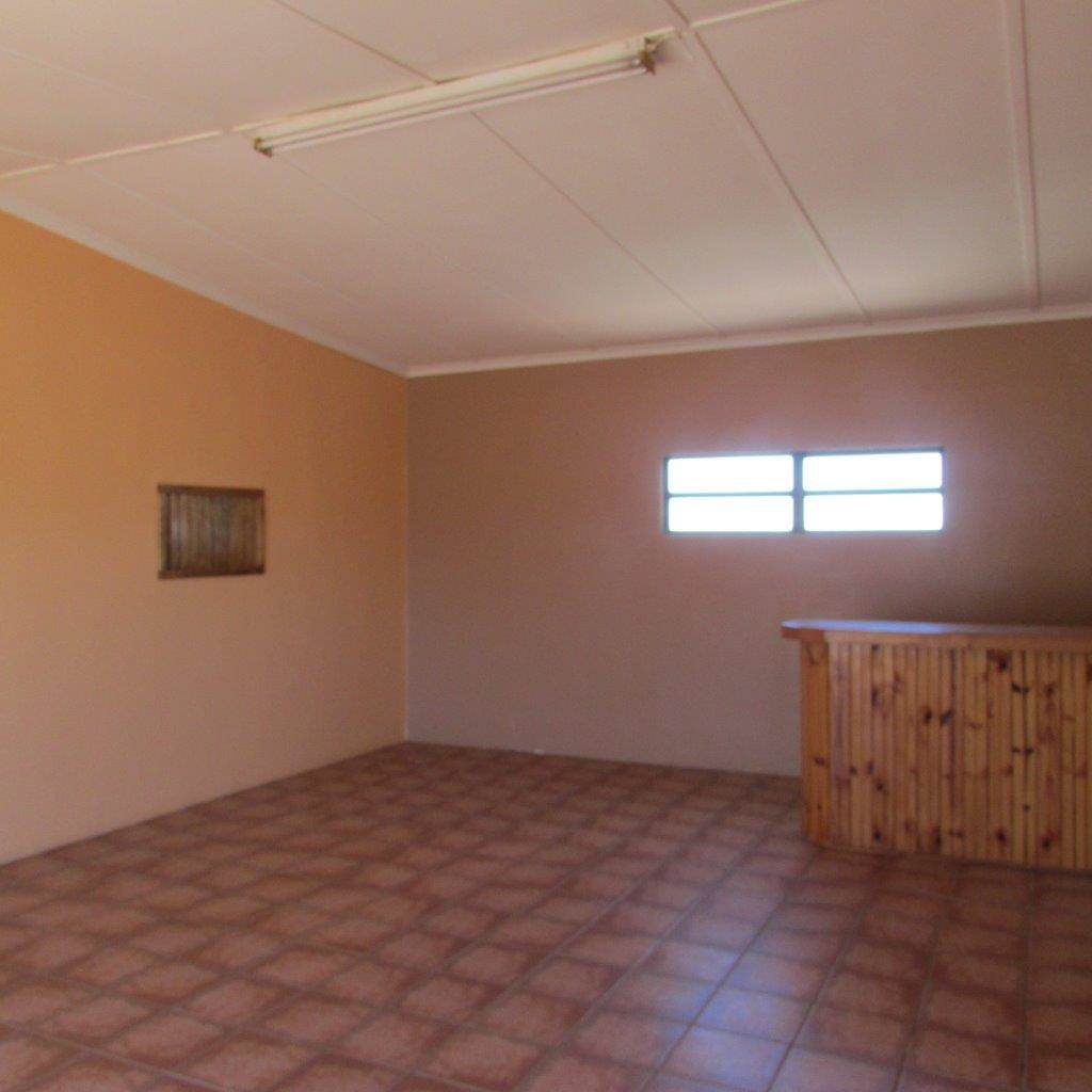 10 Bed Flat in Port Nolloth photo number 22