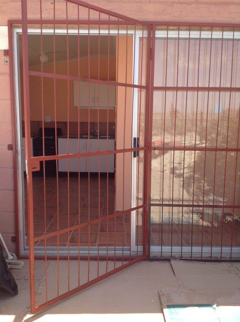 10 Bed Flat in Port Nolloth photo number 10