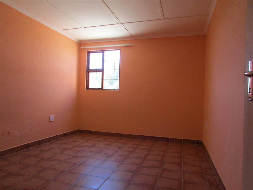 10 Bed Flat in Port Nolloth photo number 29