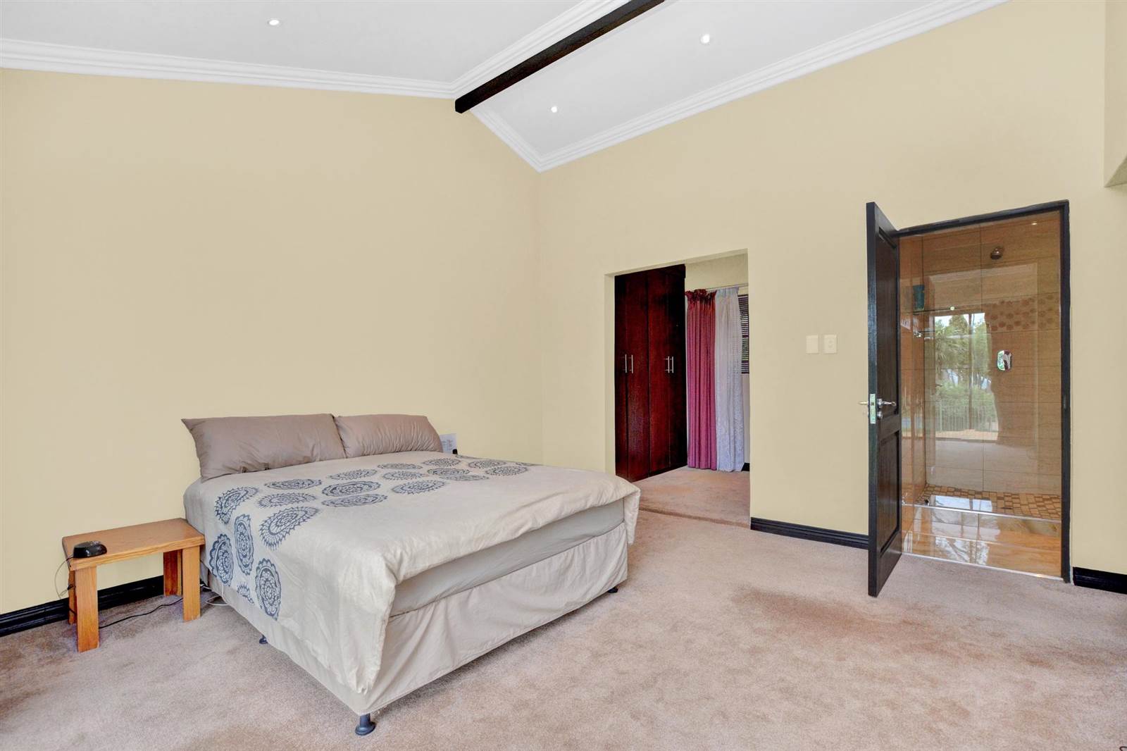 4 Bed House in Bryanston photo number 16