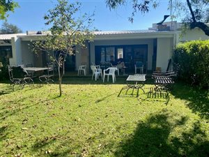 4 Bed House in Miravaal