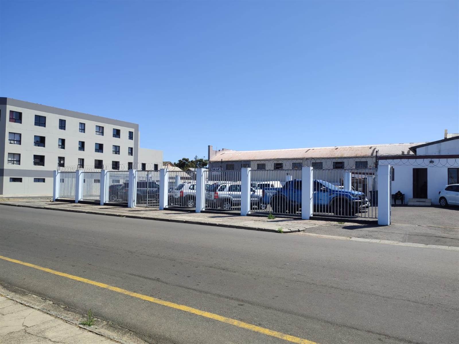 Commercial space in Parow Central photo number 1