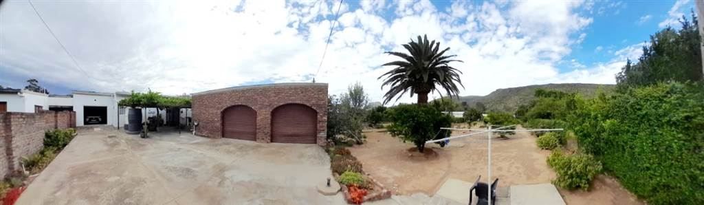 2 Bed House in Graaff Reinet photo number 19