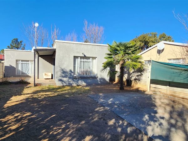 2 Bedroom House 2 Bedroom House
