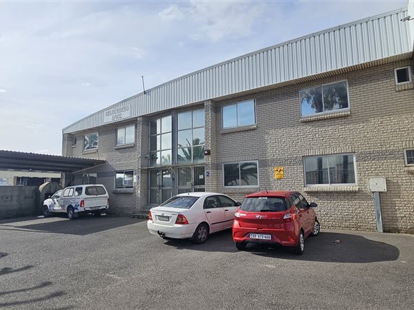 350  m² Industrial space