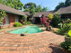 4 Bed House in Panorama
