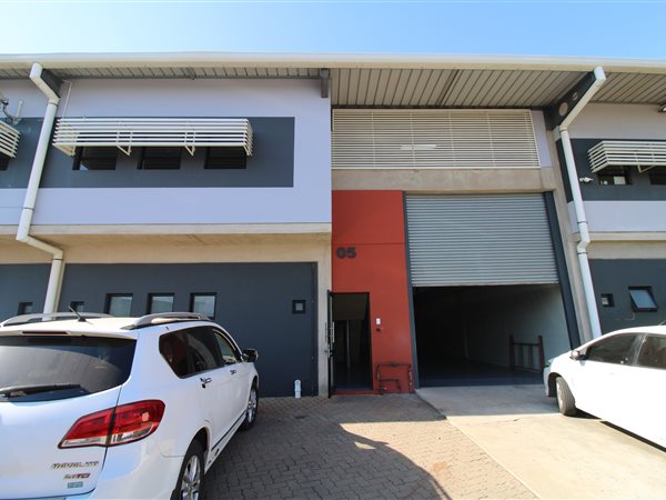 385 m² Industrial space 385 m² Industrial space