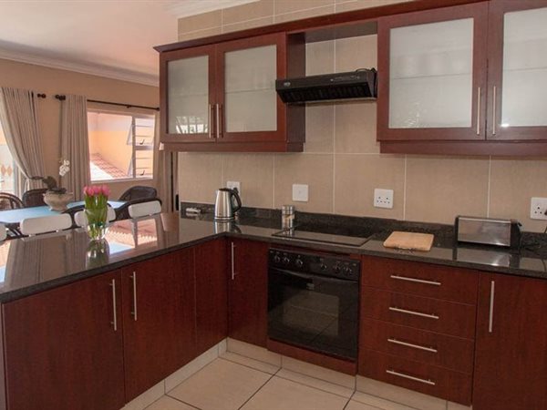 2 Bedroom Garden Cottage 2 Bedroom Garden Cottage