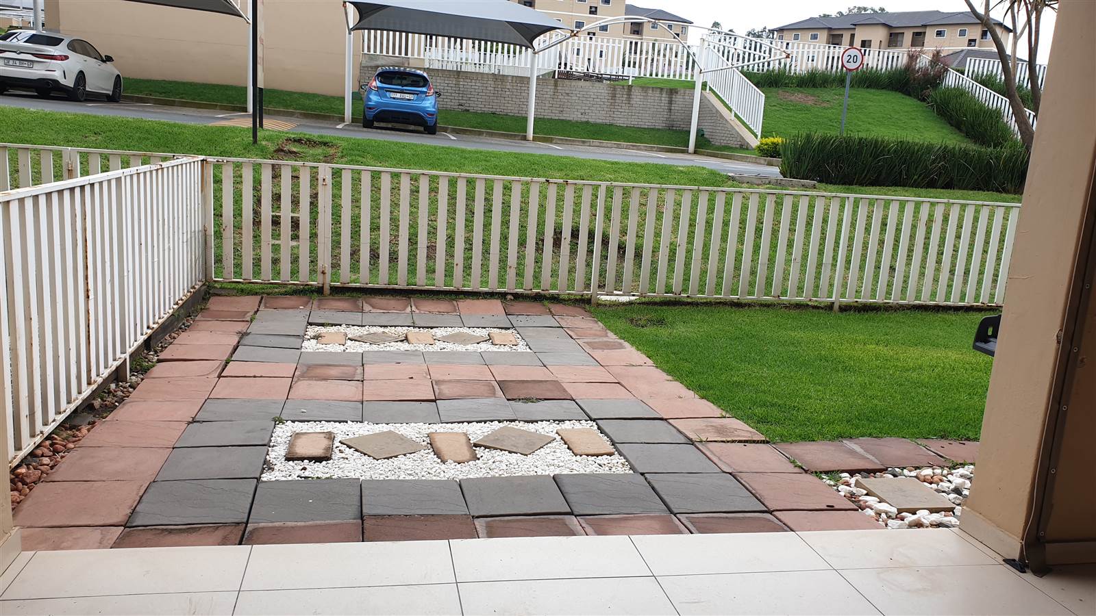 3 Bed Apartment in Boksburg East photo number 2