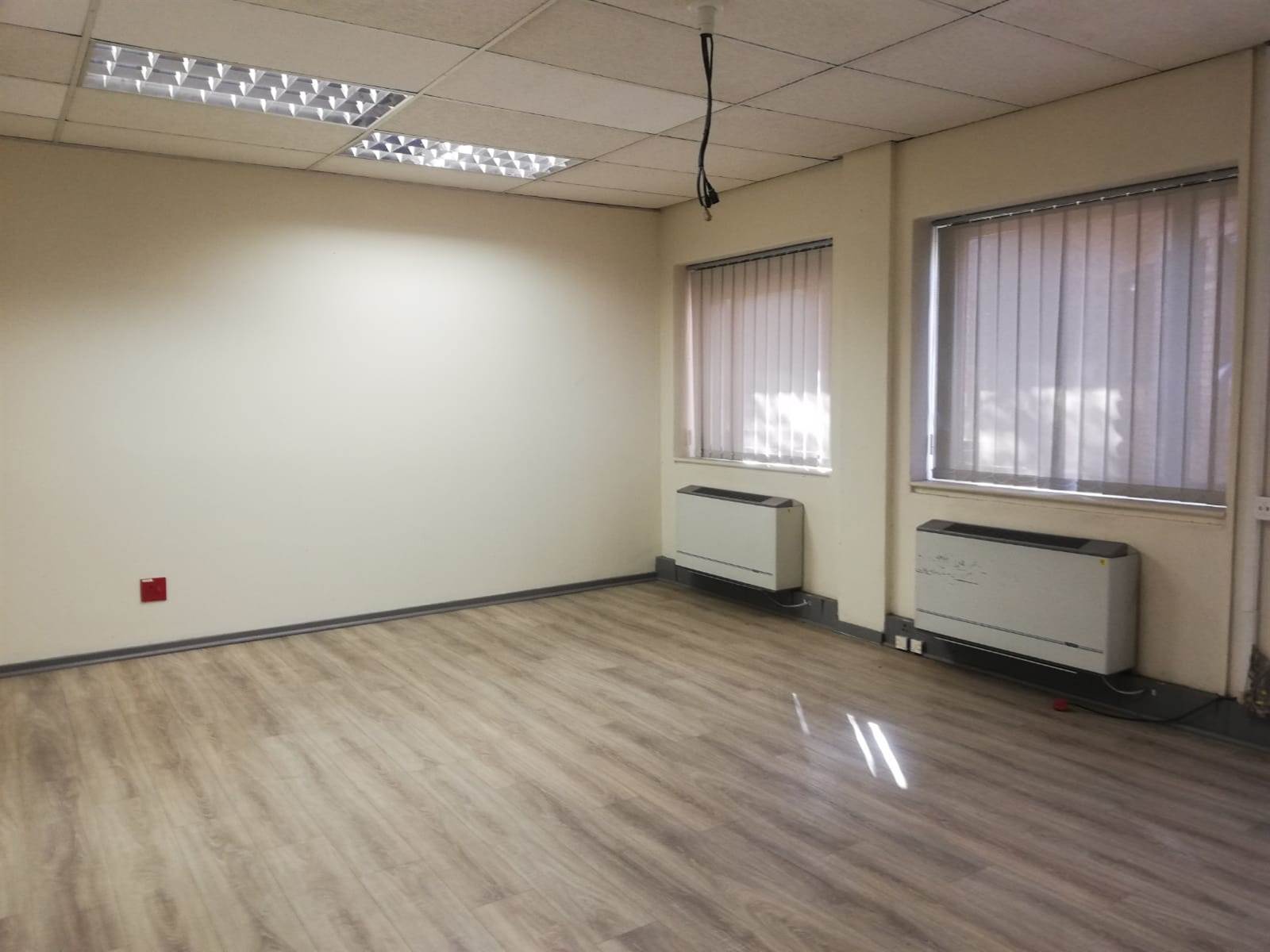 380.55  m² Commercial space in Woodmead photo number 16