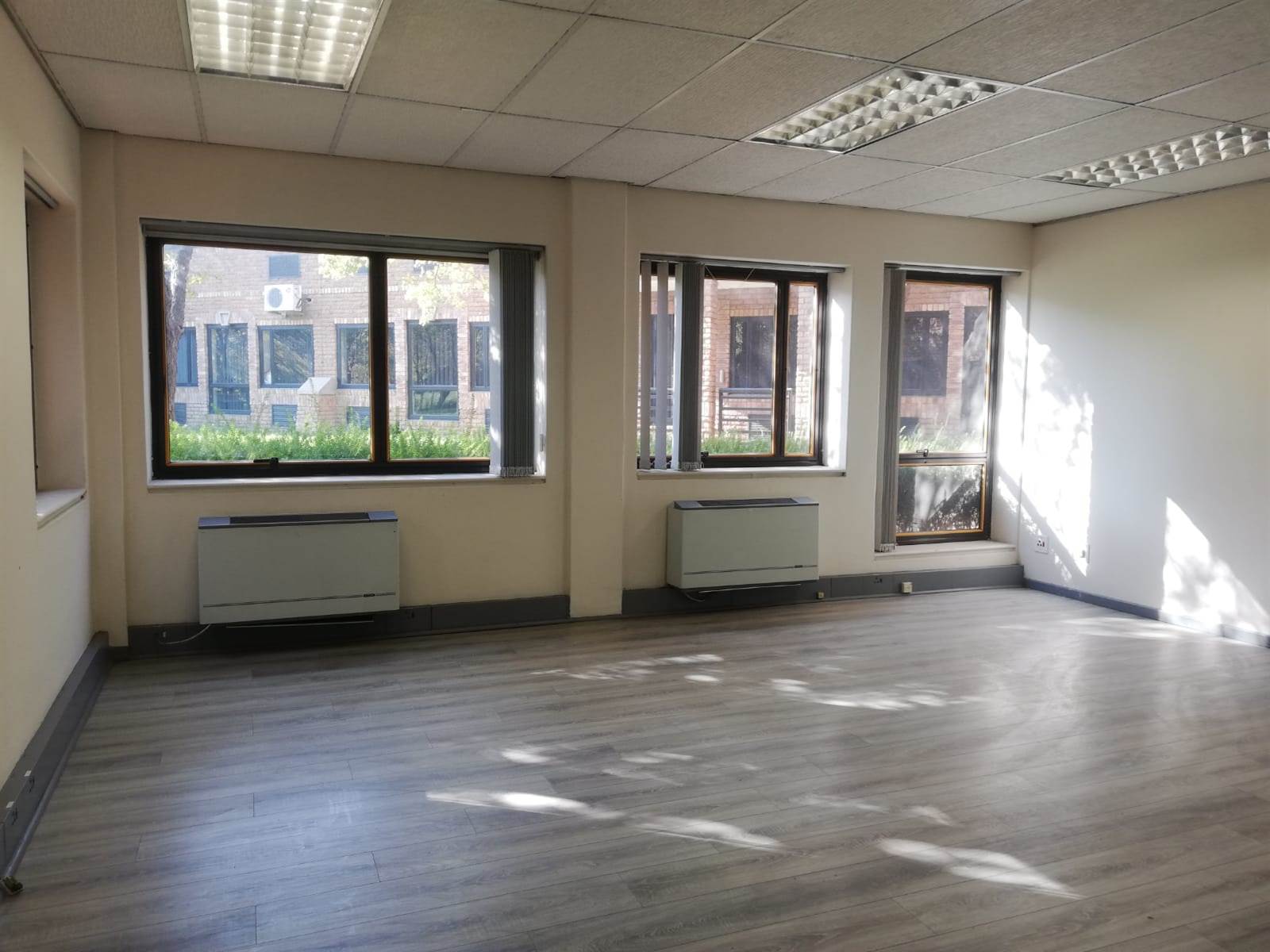 380.55  m² Commercial space in Woodmead photo number 17