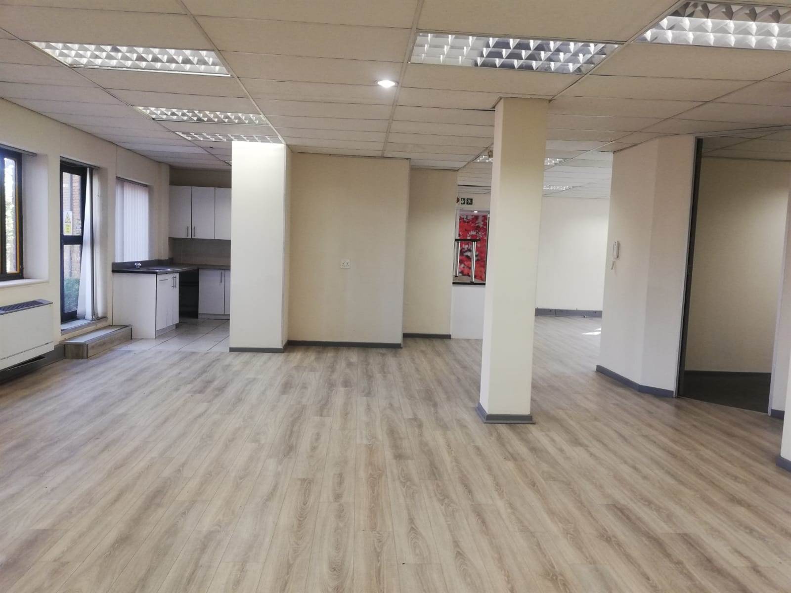 380.55  m² Commercial space in Woodmead photo number 12