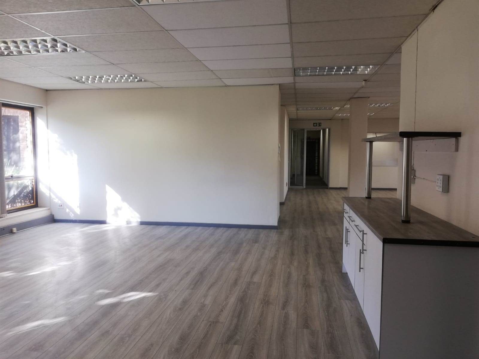 380.55  m² Commercial space in Woodmead photo number 14