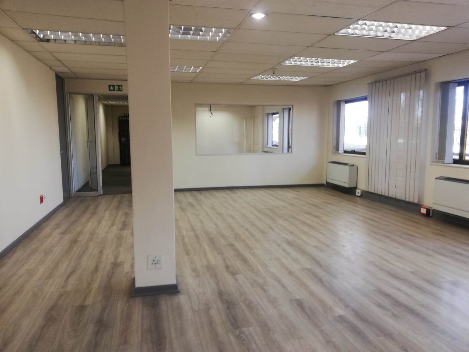 380.55  m² Commercial space in Woodmead photo number 13