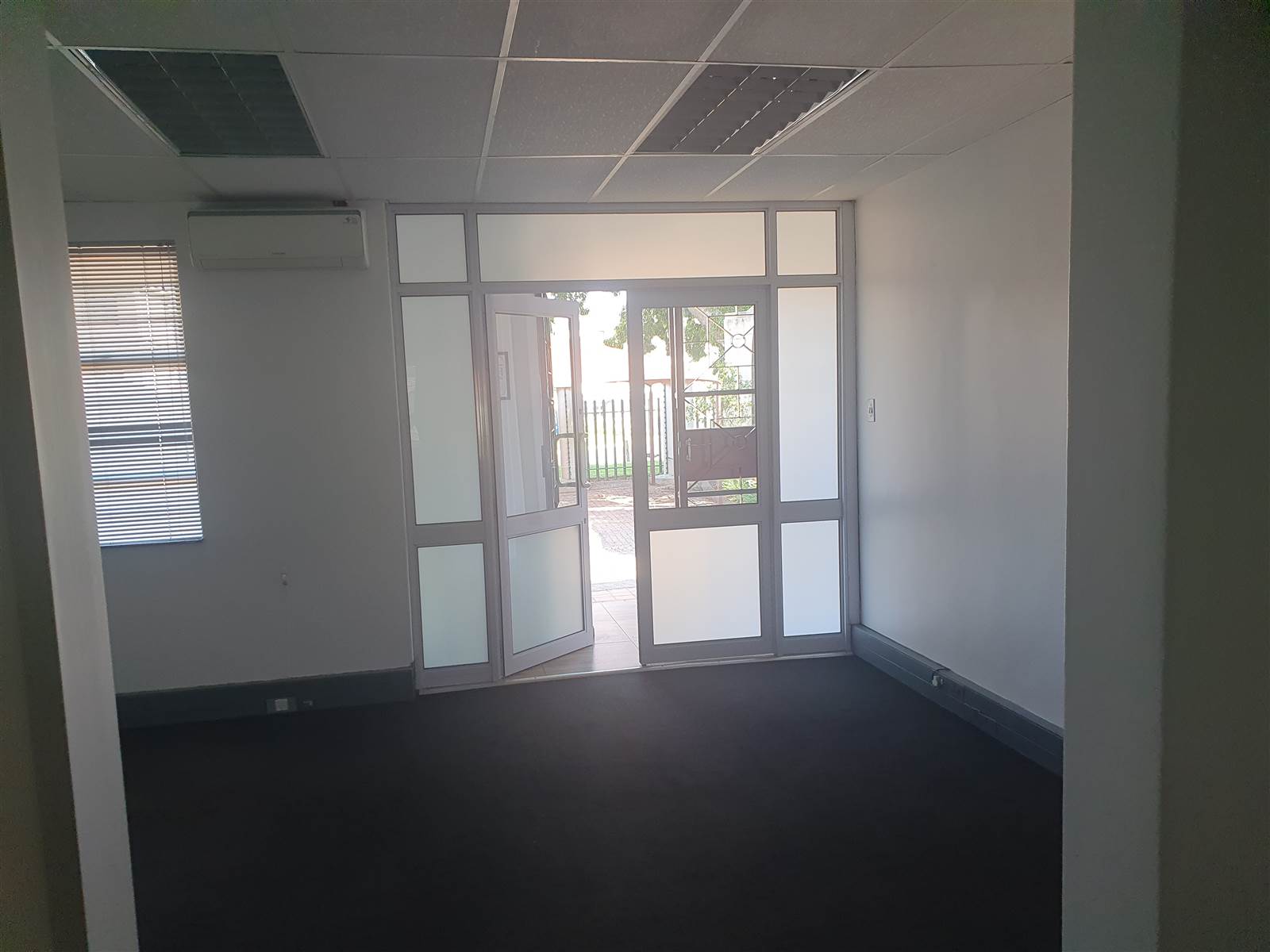 220  m² Commercial space in Erand Gardens photo number 4