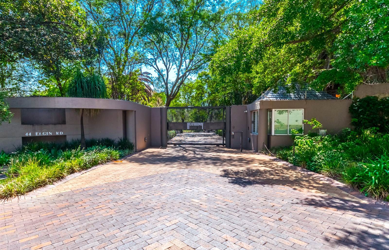 3069 m² Land available in Bryanston photo number 1