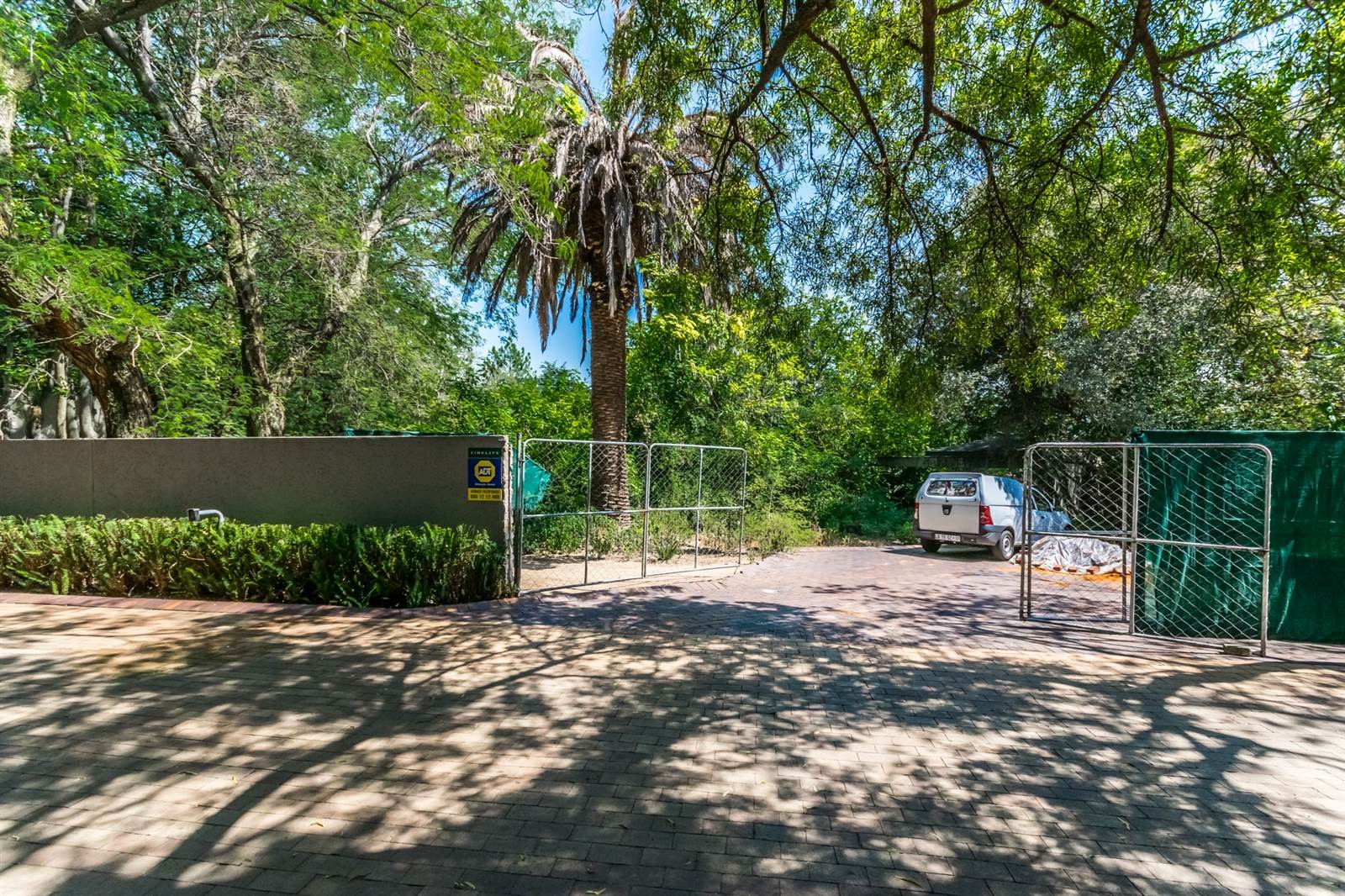 3069 m² Land available in Bryanston photo number 2