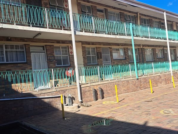 1 Bedroom Flat 1 Bedroom Flat