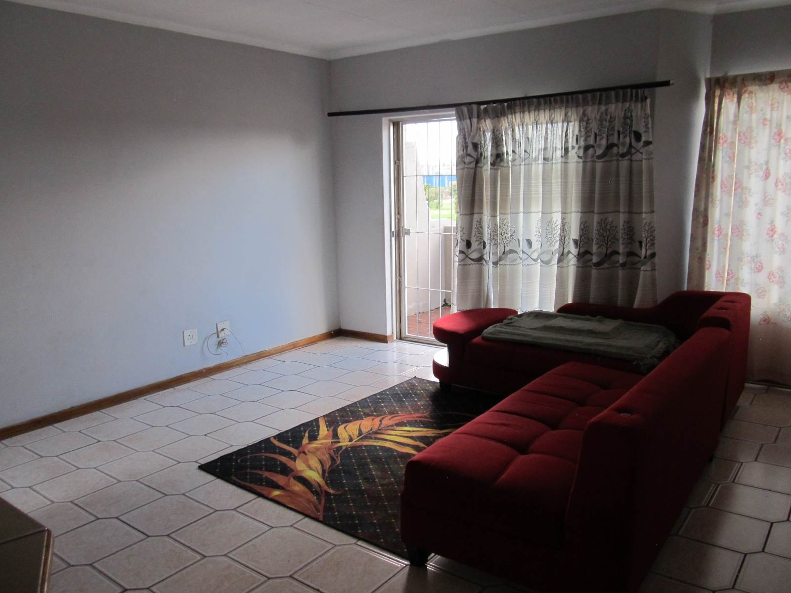 2 Bed Apartment in Bronkhorstspruit photo number 14