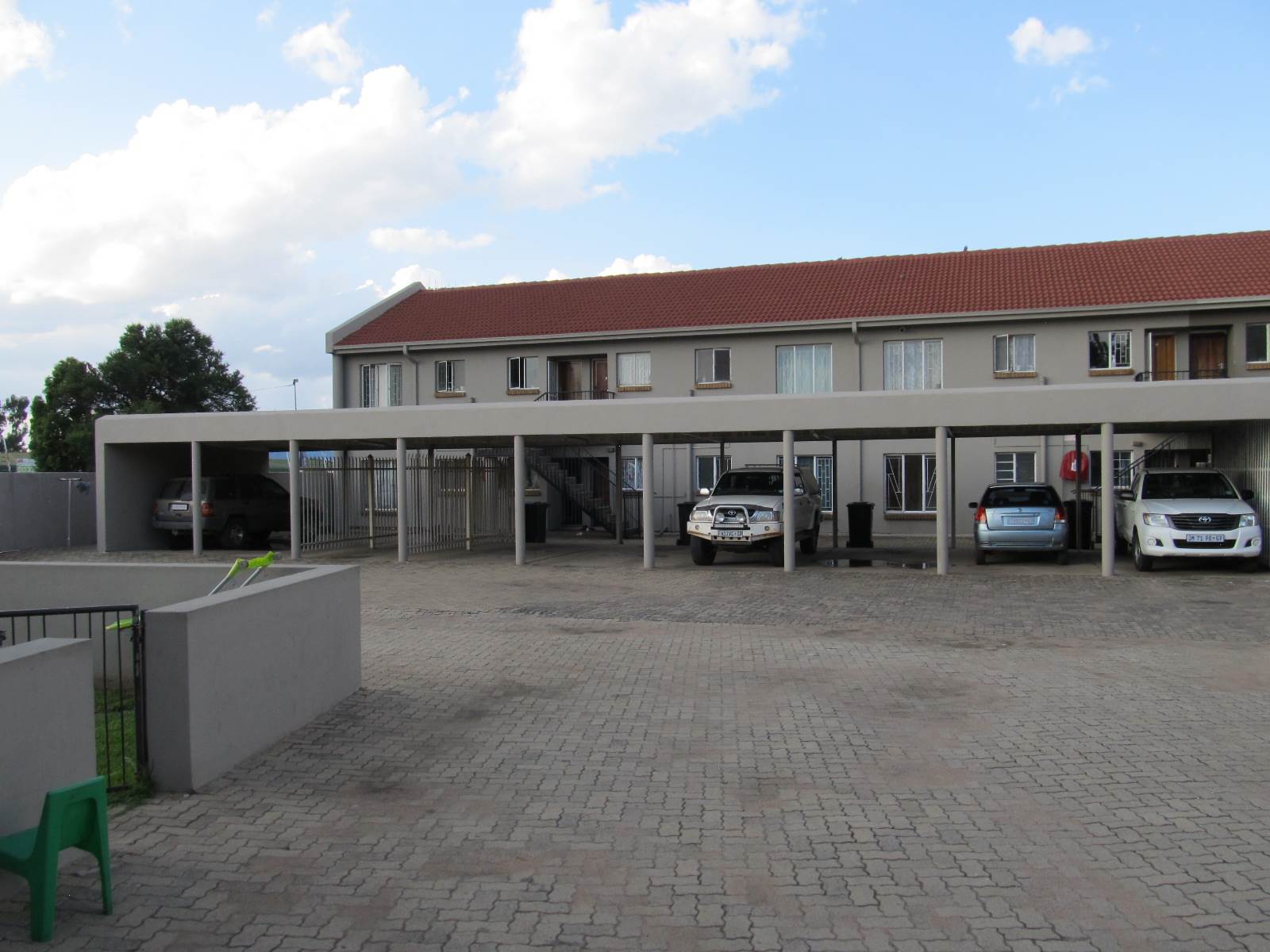 2 Bed Apartment in Bronkhorstspruit photo number 8