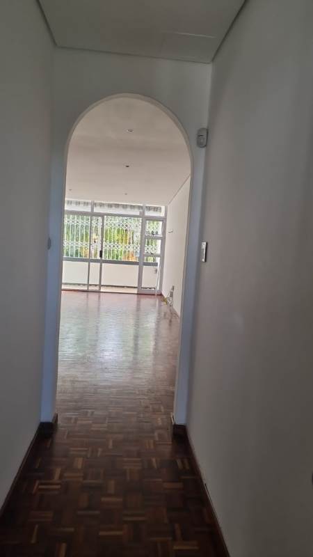 2 Bed Apartment in Musgrave photo number 19